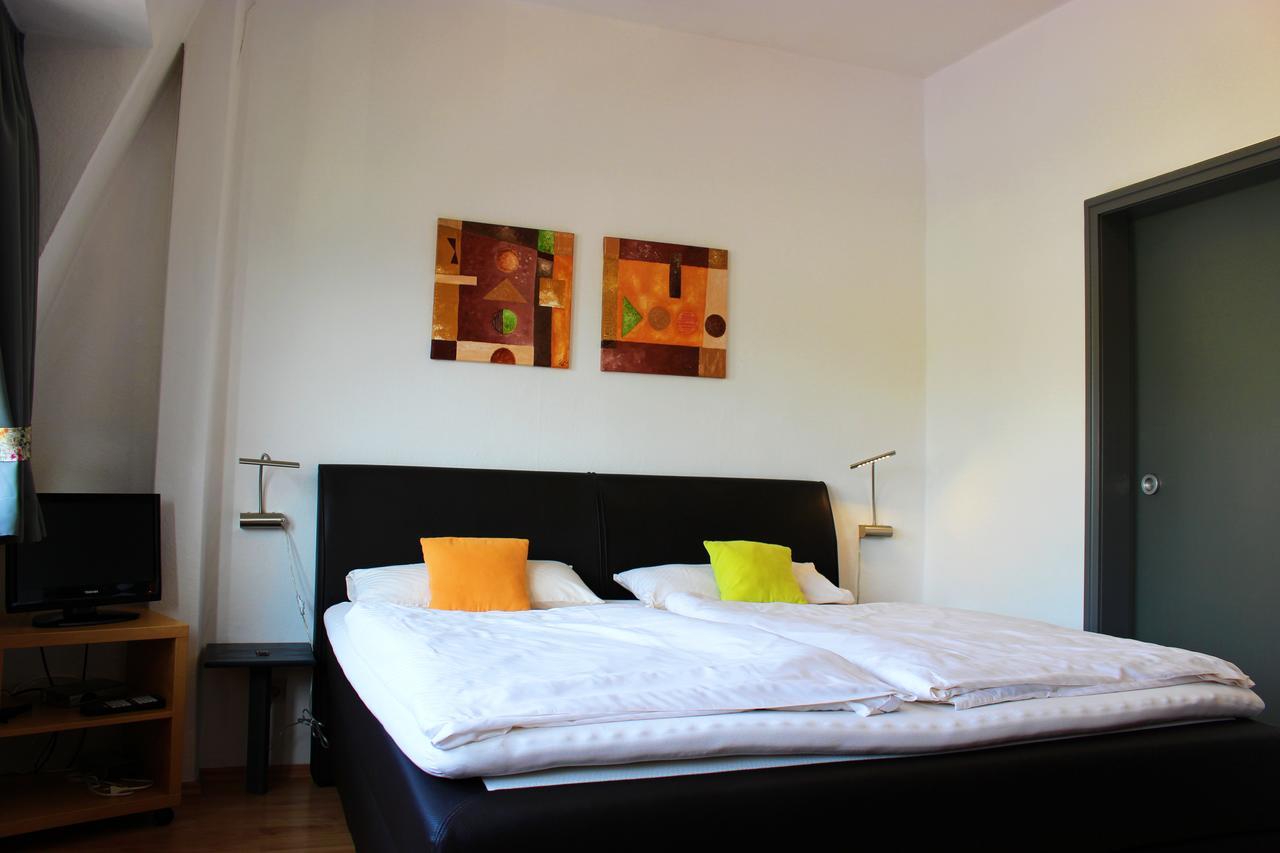 Pension Adelheid Moselhype&Wine Zell an der Mosel Ngoại thất bức ảnh